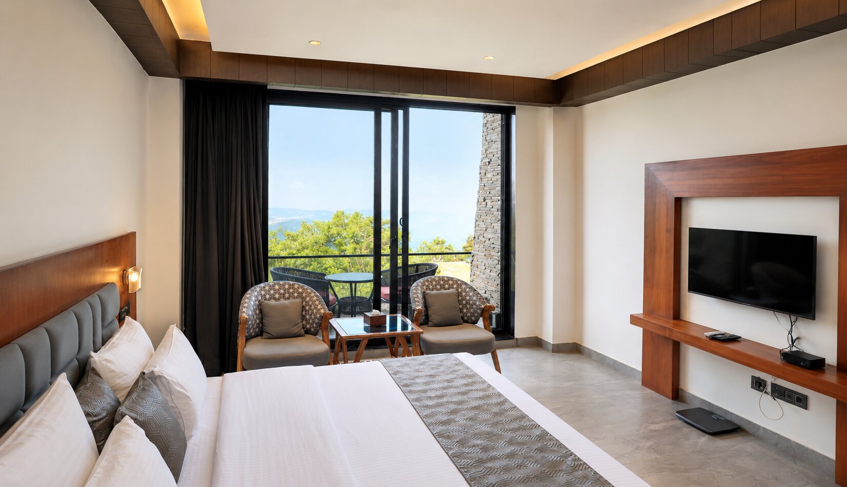 Super Deluxe Room With Balcony